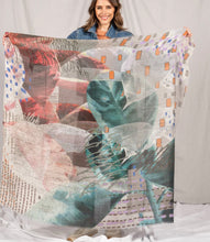 Load image into Gallery viewer, Pleach Wool Scarf
