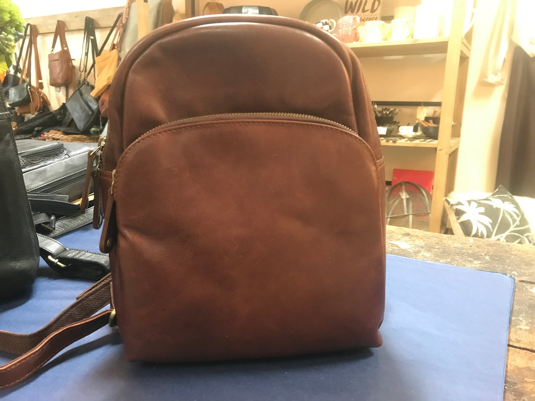 Sam Medium Backpack